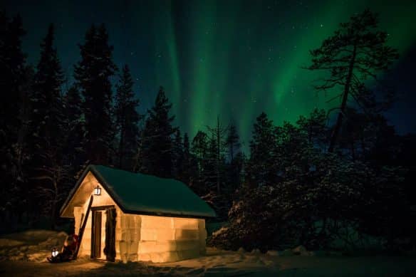 Ice Cabin Stay with Arctic Direct